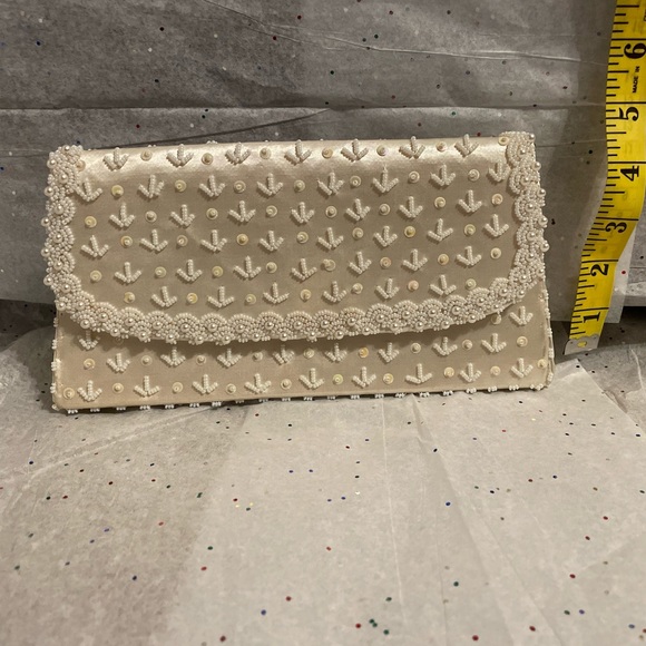 Cream Bridal Beaded Clutch - Picture 1 of 3